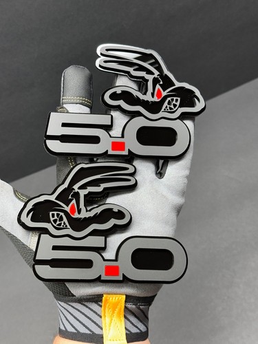 Coyote emblem badges - coyote,